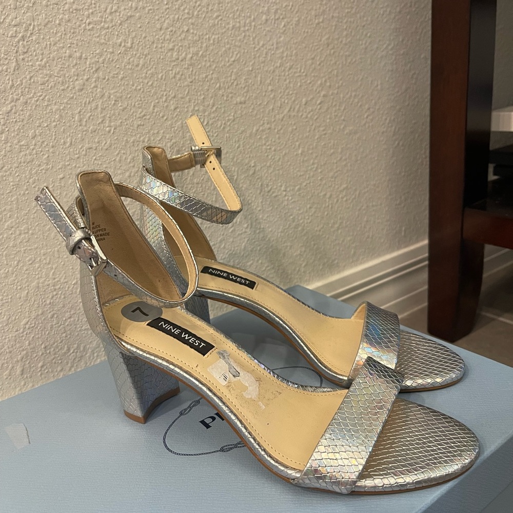 Silver sandal Nine West